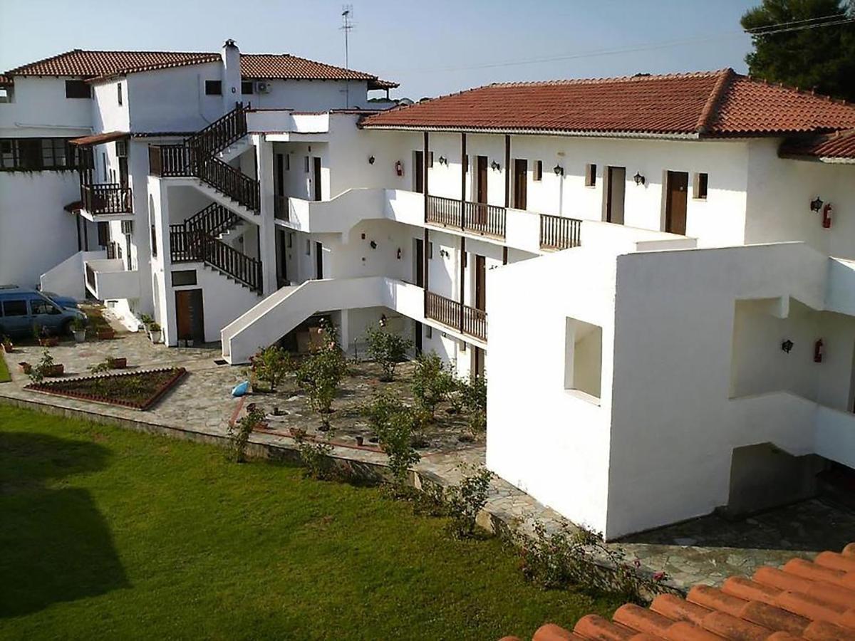 Silver Beach Koukounaries Extérieur photo