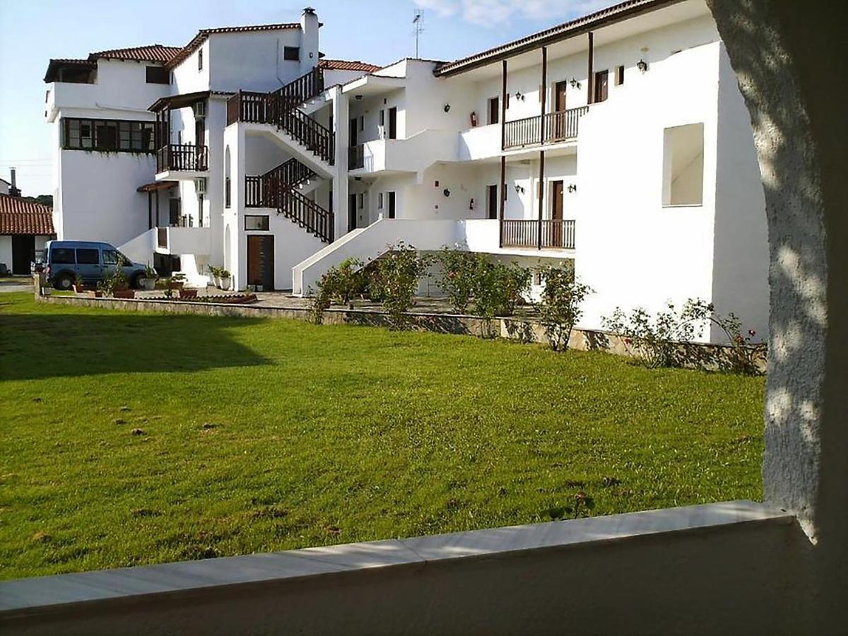 Silver Beach Koukounaries Extérieur photo